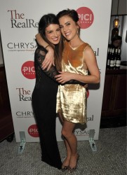 Shenae Grimes シェネイ・グライムス