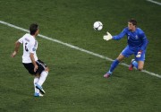 Германия - Нидерланды - на чемпионате по футболу Евро 2012, 9 июня 2012 (179xHQ) 082b33201653705